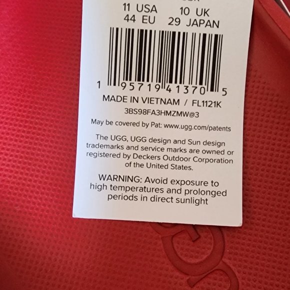 NEW IN BOX!! Men\'s Red UGG SPORT YEAH Sandals, Size 11 main image 5